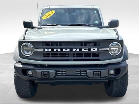 Used 2023 Ford Bronco Black Diamond w/ Sasquatch Package AWD/4WD image 18