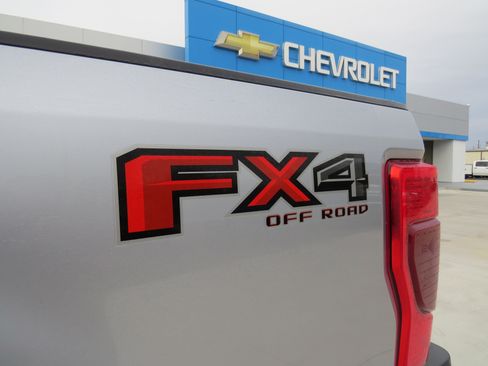 Used 2022 Ford F250 XLT w/ XLT Premium Package image 14