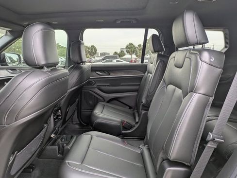 New 2026 Jeep Grand Cherokee L Limited w/ Limited Altitude Package RWD image 15