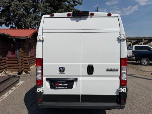 Used 2023 RAM ProMaster 2500 FWD image 17