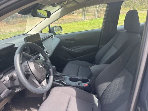 Used 2026 Toyota Corolla LE w/ LE Premium Package image 11