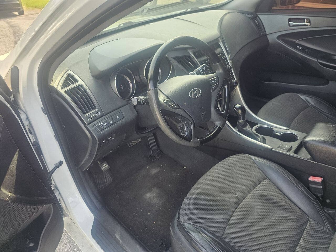 Used 2013 Hyundai Sonata SE FWD image 8