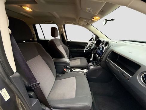 Used 2012 Jeep Compass Latitude image 25