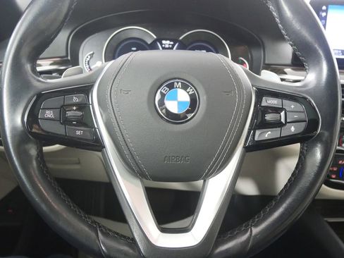 Used 2018 BMW 540i image 21