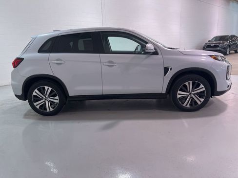 New 2025 Mitsubishi Outlander Sport SE image 2