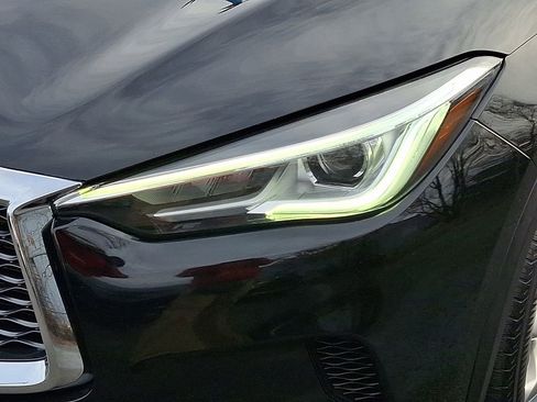 Used 2020 INFINITI QX50 Luxe w/ Navigation Package image 10