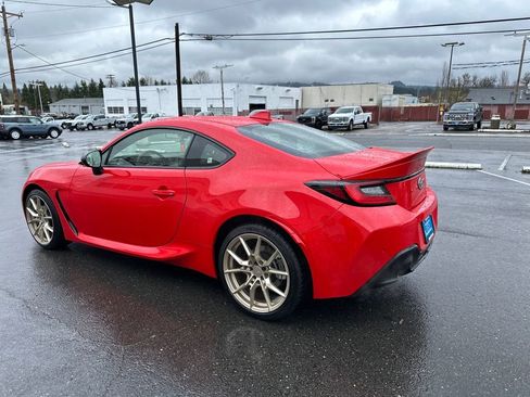 Used 2026 Toyota GR86 Premium w/ ALL Weather Mat Package (TMS) image 4