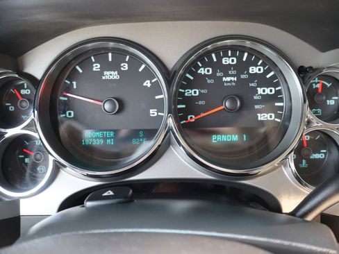 Used 2011 GMC Sierra 2500 SLE w/ SLE Preferred Package AWD/4WD image 33