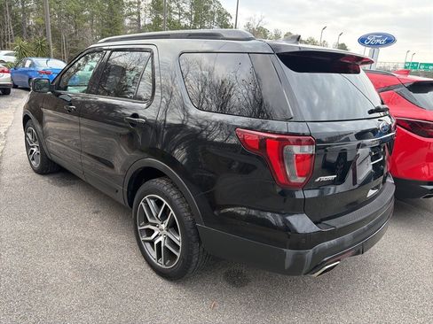 Used 2017 Ford Explorer Sport w/ Equipment Group 401A image 3