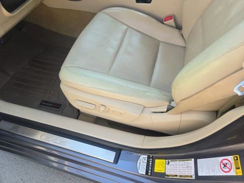 Used 2014 Lexus ES 350 w/ Luxury Package FWD image 8