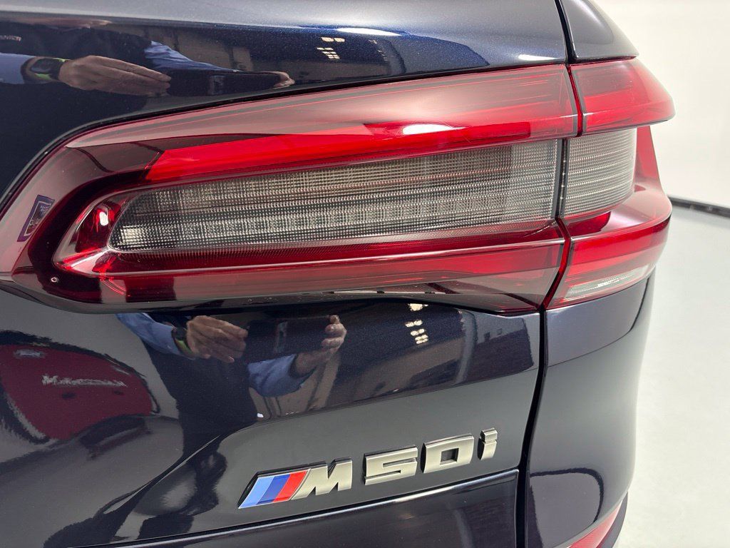 Used 2023 BMW X5 M50i w/ Executive Package AWD/4WD image 7