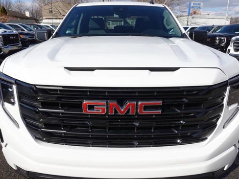Used 2023 GMC Sierra 1500 Elevation AWD/4WD image 7