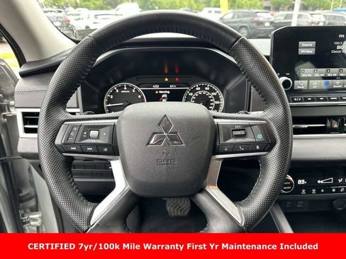 Used 2023 Mitsubishi Outlander SE AWD/4WD image 30