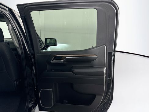 Used 2024 Chevrolet Silverado 1500 LT image 28