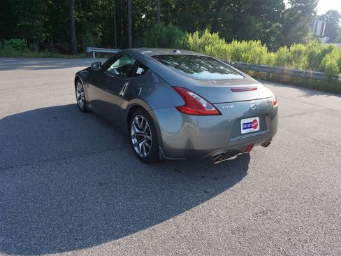 Used 2014 Nissan 370Z Touring RWD image 14
