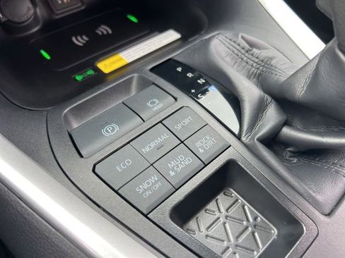 Used 2024 Toyota RAV4 XLE image 19
