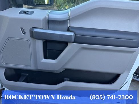 Used 2022 Ford F350 XLT w/ XLT Premium Package image 13