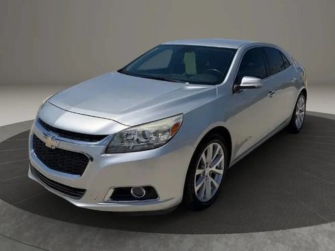 Used 2016 Chevrolet Malibu LTZ FWD image 3