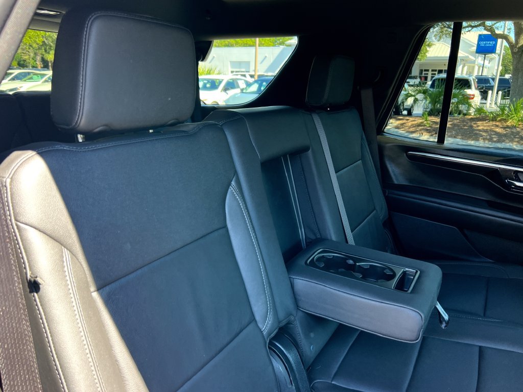 Used 2025 Chevrolet Tahoe LT w/ Comfort Package AWD/4WD image 23