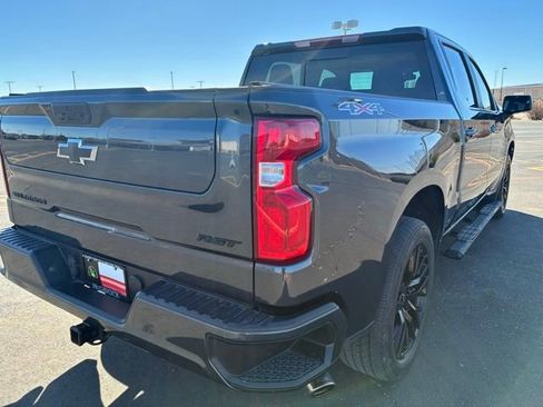 Used 2022 Chevrolet Silverado 1500 RST w/ Convenience Package II image 6