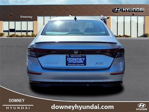 Used 2024 Honda Accord Sport image 5