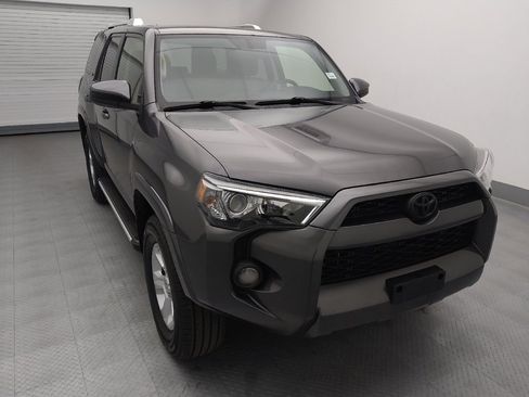 Used 2017 Toyota 4Runner SR5 AWD/4WD image 14