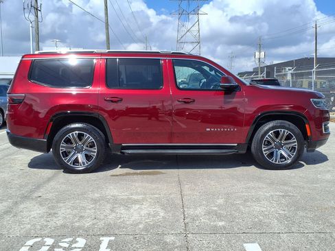 Used 2022 Jeep Wagoneer Series III RWD image 31