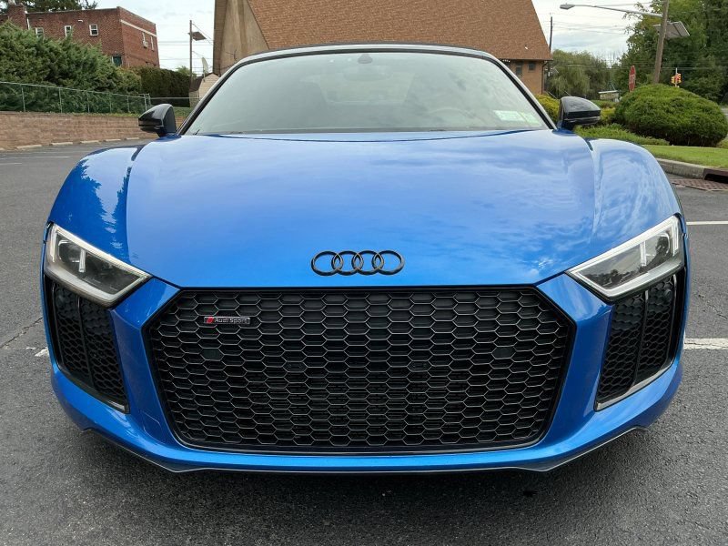 Used 2018 Audi R8 V10 AWD/4WD image 2