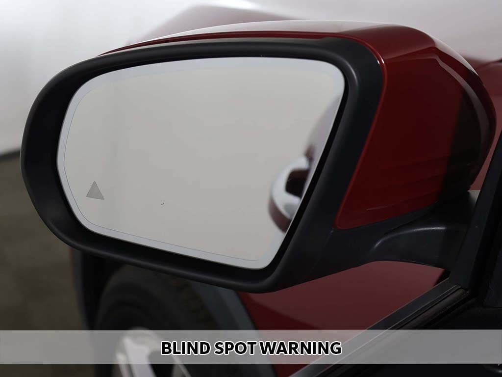 Used 2022 Mercedes-Benz GLB 250 4MATIC image 3