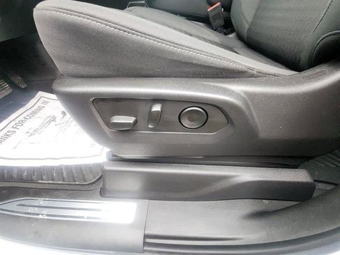 Used 2023 Chevrolet Silverado 1500 LT image 20