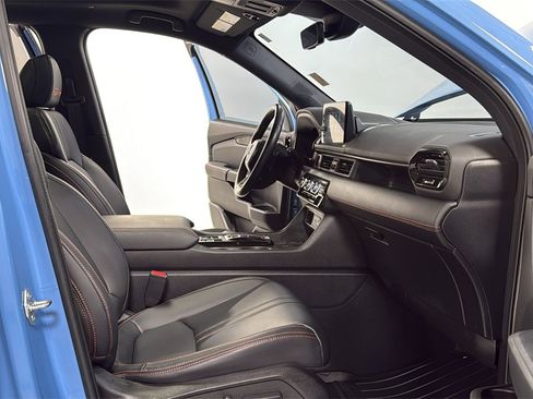 Used 2023 Honda Pilot TrailSport image 19