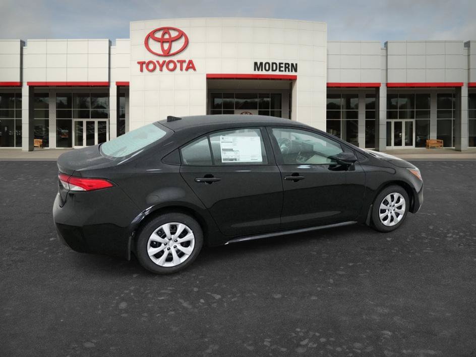 New 2027 Toyota Corolla LE FWD image 8