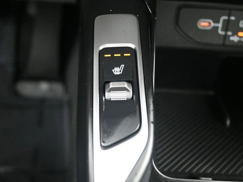 Used 2025 Kia Sorento S w/ Panoramic Sunroof Package FWD image 22
