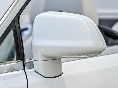 Used 2020 Rolls-Royce Dawn RWD image 9