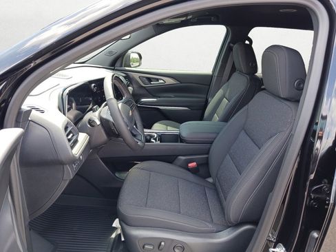 New 2025 Chevrolet Traverse LT w/ Enhanced Driving Package image 12