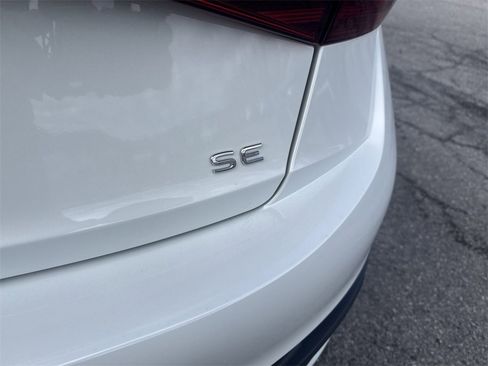 New 2026 Volkswagen Jetta SE image 7