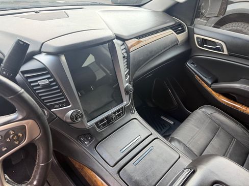 Used 2015 GMC Yukon Denali w/ Premium Package AWD/4WD image 34