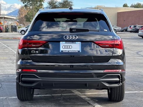 New 2025 Audi Q3 2.0T Premium image 5