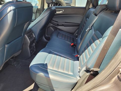 Certified 2022 Ford Edge SEL w/ Sport Appearance Package image 28