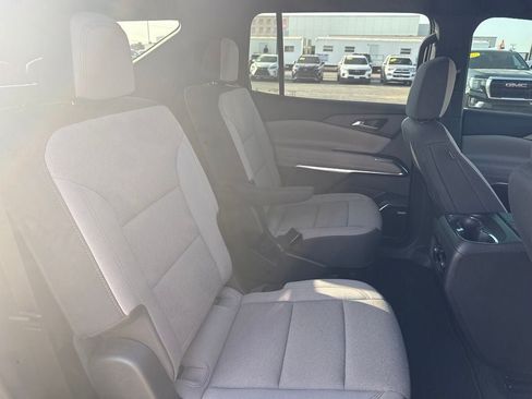 Used 2024 Chevrolet Traverse LT w/ Enhanced Driving Package AWD/4WD image 12