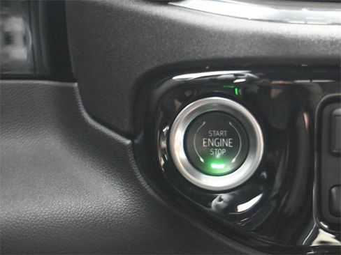 Used 2024 Chevrolet Silverado 1500 High Country image 21