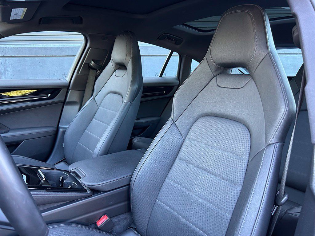 Certified 2026 Porsche Panamera 4 AWD/4WD image 5