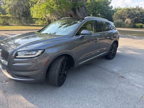 Used 2022 Lincoln Nautilus Reserve FWD image 2