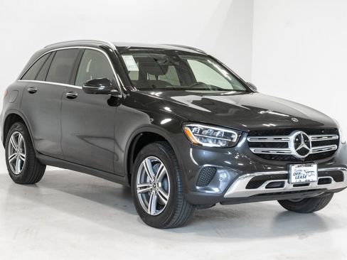 Used 2021 Mercedes-Benz GLC 300 4MATIC w/ Premium Package image 6