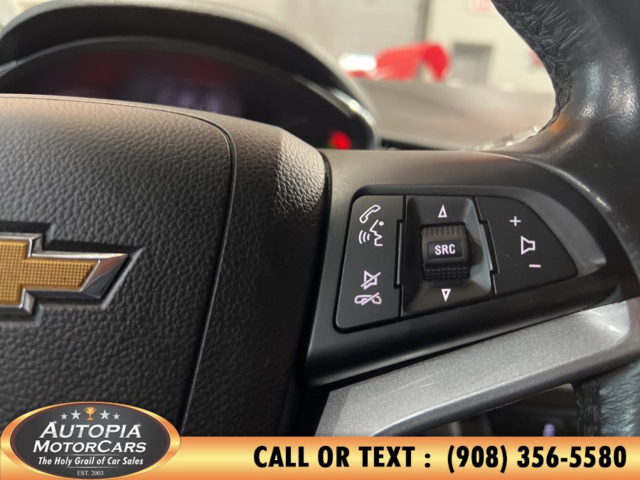 Used 2019 Chevrolet Trax LT w/ LT Convenience Package AWD/4WD image 21