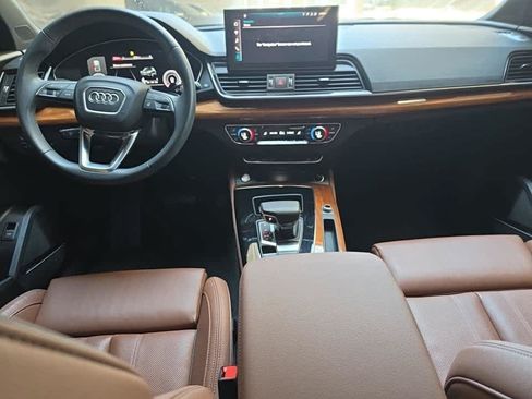 Used 2023 Audi Q5 2.0T Premium Plus w/ Premium Plus Package AWD/4WD image 8