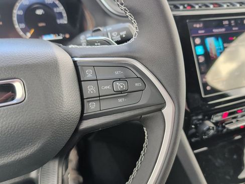 New 2026 Jeep Grand Cherokee L 4WD image 24