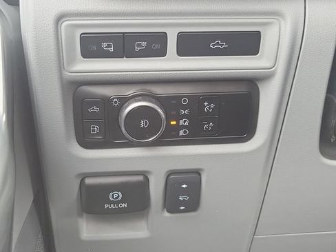 Used 2023 Ford F150 Limited AWD/4WD image 23