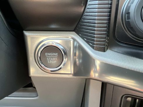 Used 2024 Ford F150 Lariat w/ Equipment Group 502A High AWD/4WD image 43