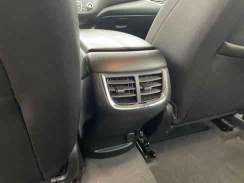 Used 2024 Chevrolet Malibu LT image 24